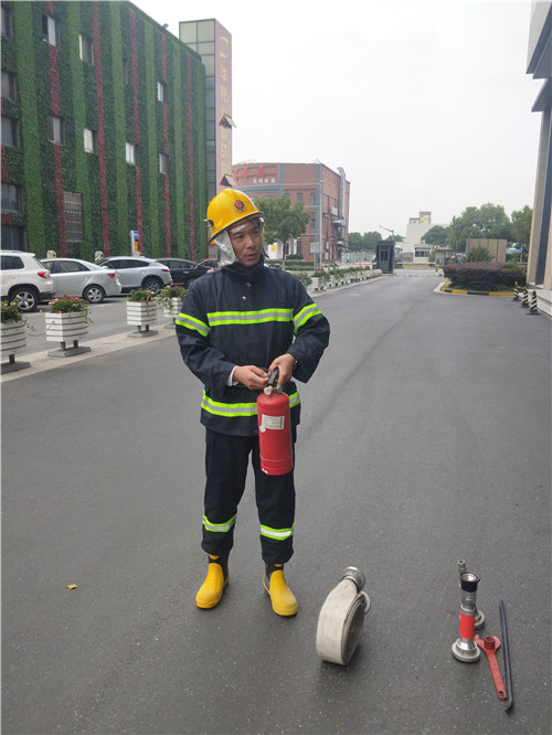 消防演练3_副本.jpg