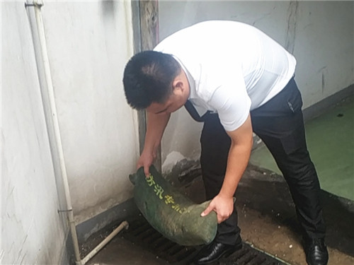 迎战台风3_副本.jpg