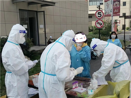 核酸采样2_副本.jpg