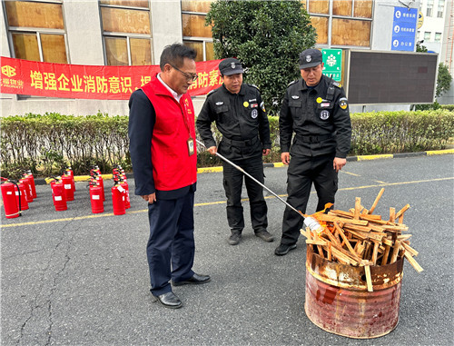 消防演练7_副本.jpg