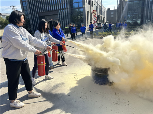消防演练10_副本.jpg