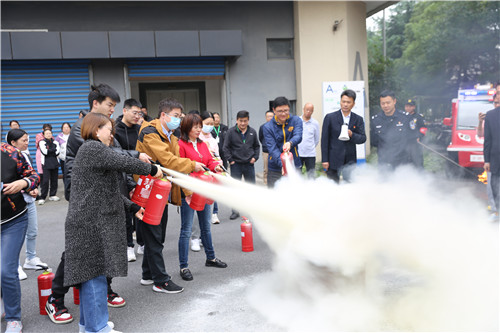 消防演练12_副本.jpg