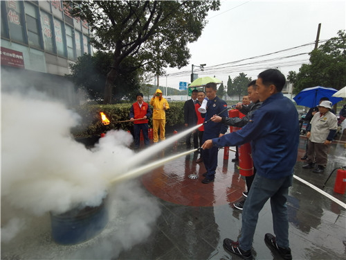 消防演练13_副本.jpg